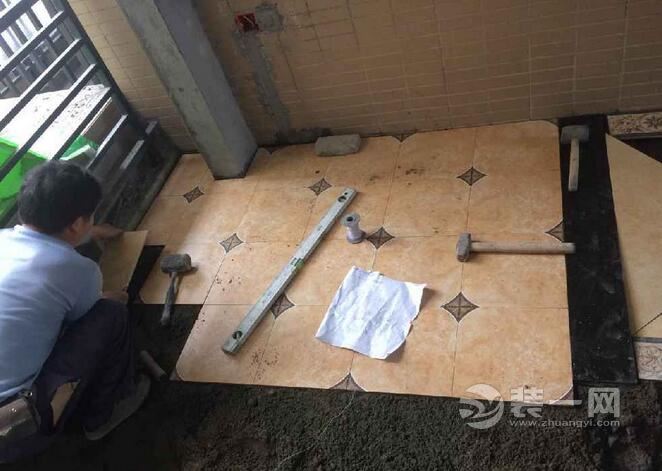 佛山颐景园业主146平米装修日记：瓷砖铺贴过程