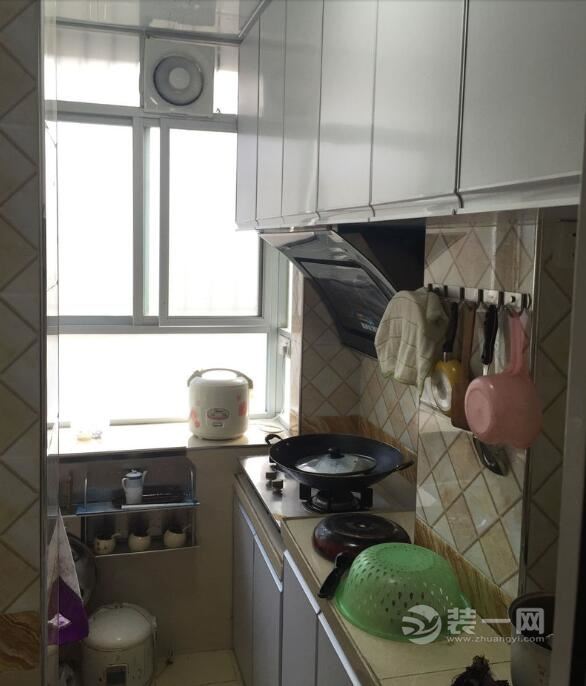 佛山旧房改造之教你如何把长厕所间隔个厨房
